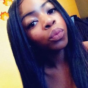 Meet your Posher, Briana